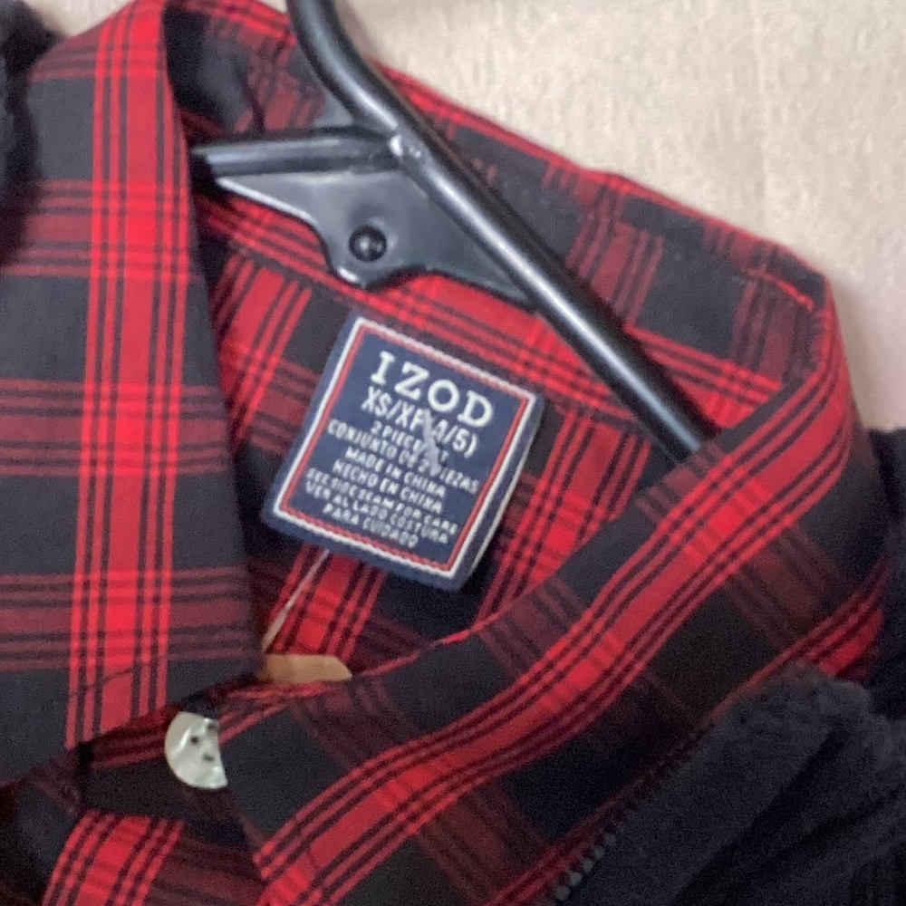 1749. Izod Boys 2PC Buffalo Plaid Long Sleeve Button Up EUC Size XS 4/5 - Picture 4 of 5